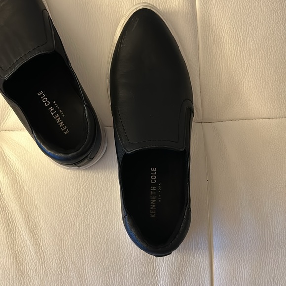 Kenneth Cole Pointed Dress shoes - Picture 2 of 6